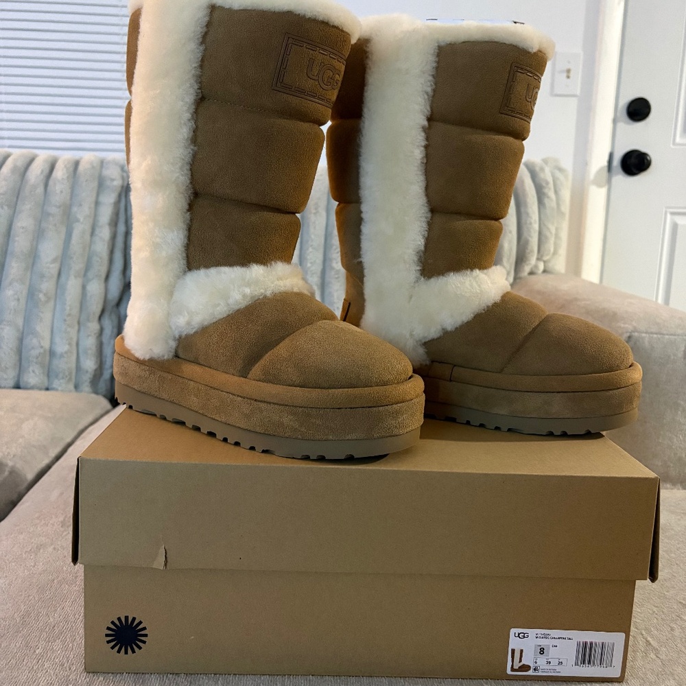 Classic Chillapeak Tall UGG